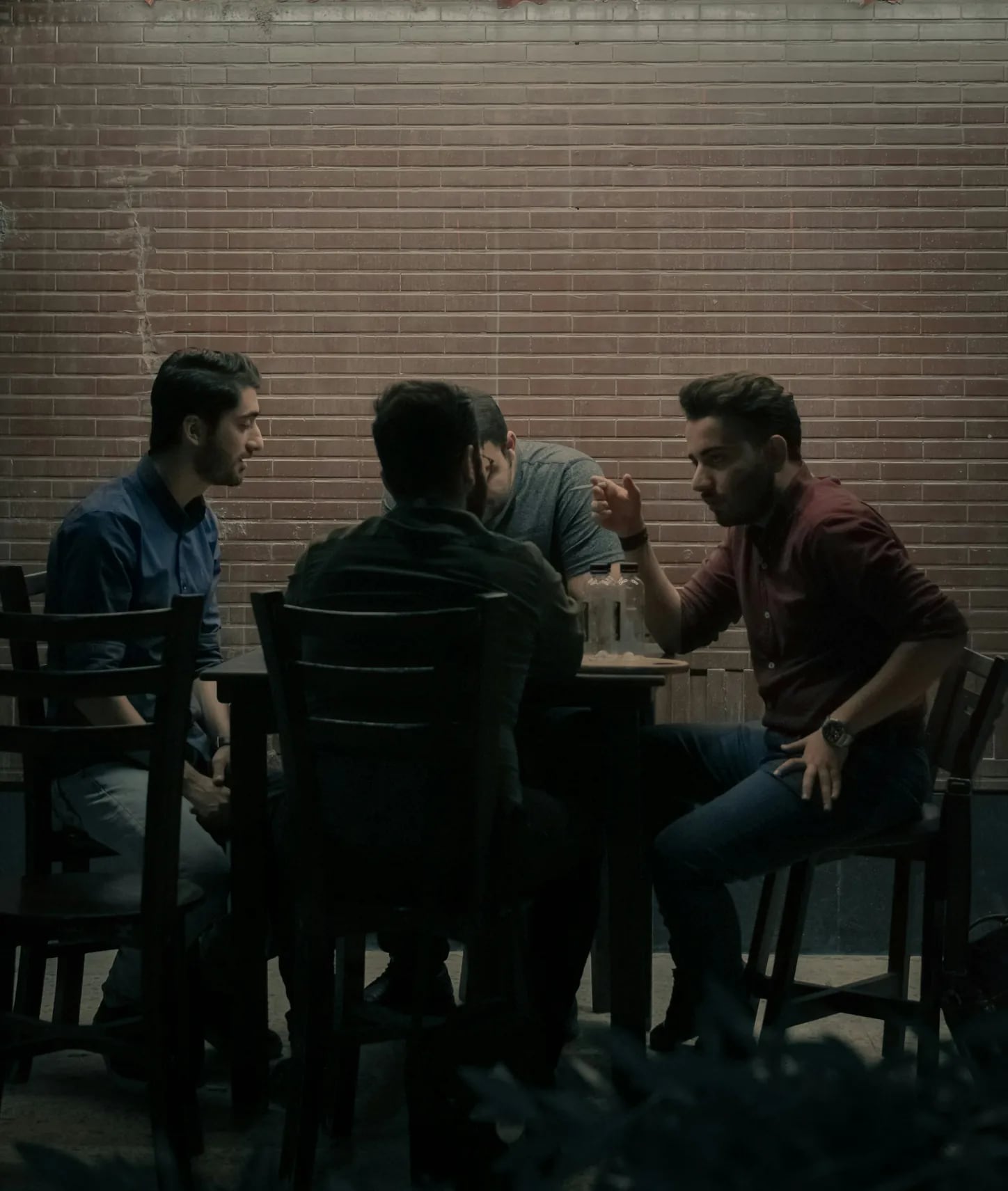 Quattro amici insieme — immagine provvisoria